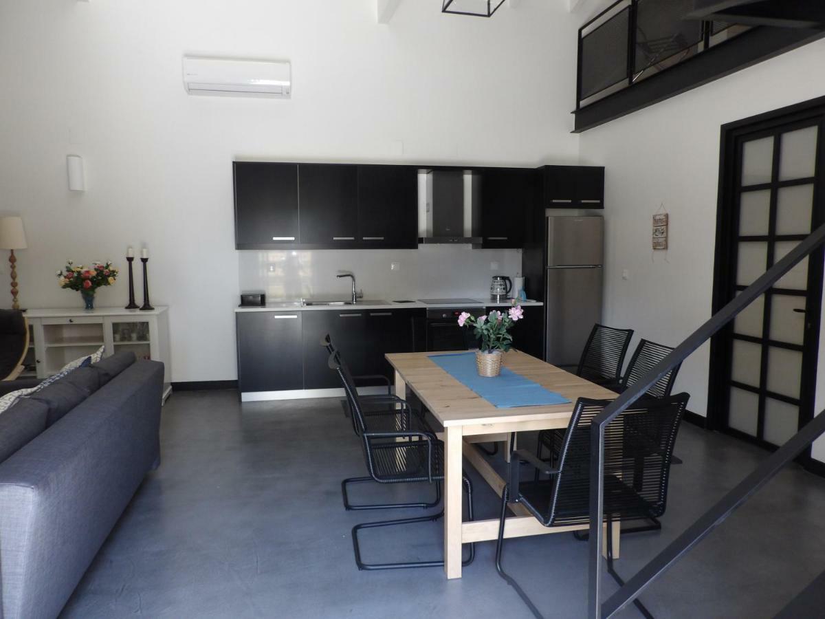 Apothiki House *