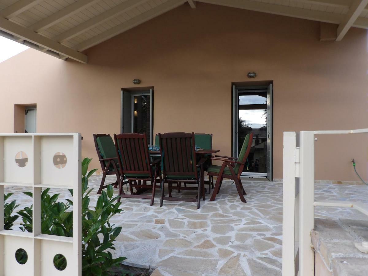 Holiday home Apothiki House Kato Korakiana